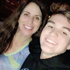 Meet your Posher, Laurie